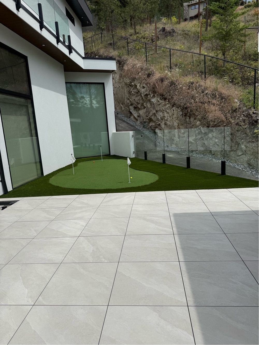 Outdoor living space built by KDT Landscaping in the Okanagan